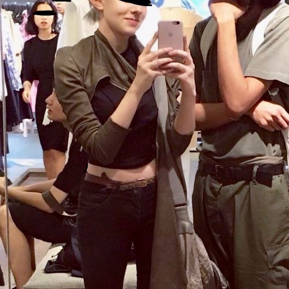 SOLD - Picture 3 of 4